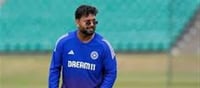 ఇంగ్లండ్‌తో రెండో వన్డే — గిల్ ఫిట్‌నెస్, రోహిత్ ఫామ్ టెన్షన్.. టీమిండియా అసలు స్కెచ్ ఇదేనా?